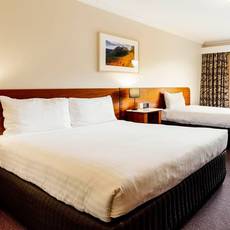 cradle-mountain-hotel-standard-room-2