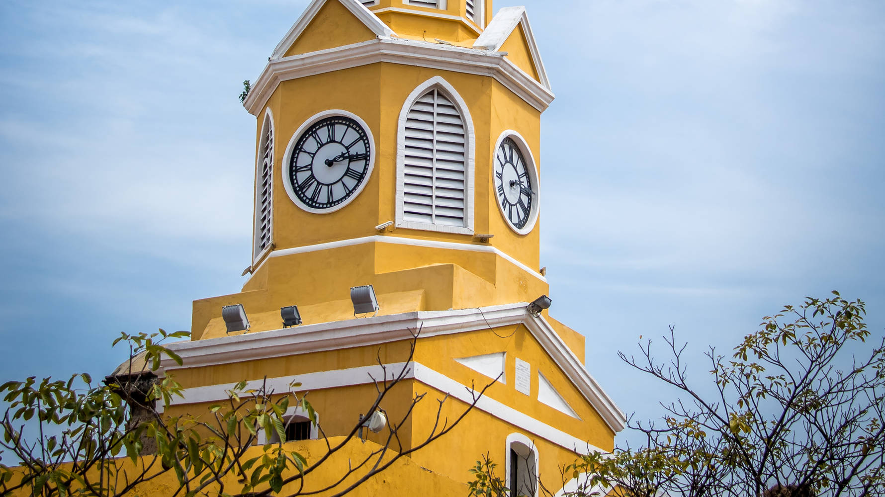 clock-tower-cartagena-de-indias-colombia-2023-11-27-05-05-06-utc