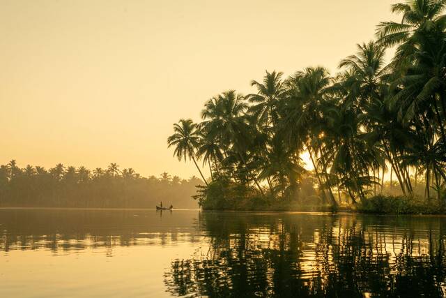 Kerala_shutterstock_2408636915_L