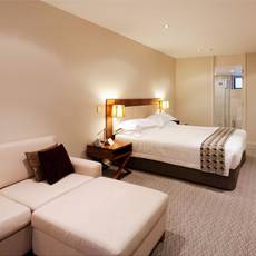 lakeview_hotel_room_(2)