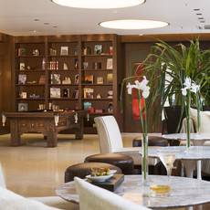 Hotel_Madero_-_White_Bar_(Large)